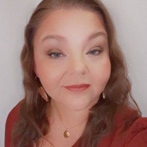 Meet your Posher, Kellie